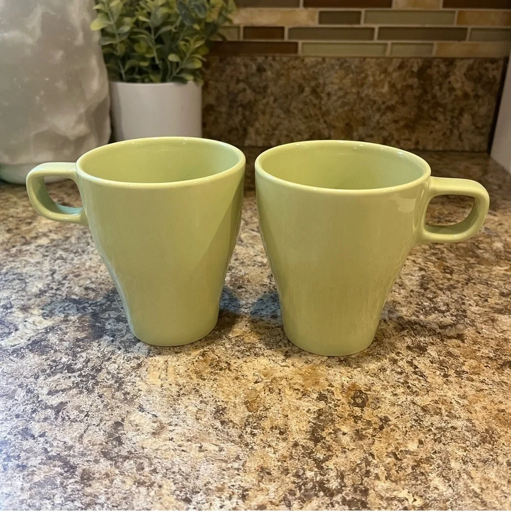 IKEA Coffee FARGRIK Mugs Stackable 8 Oz. Avocado Green Set of 2
